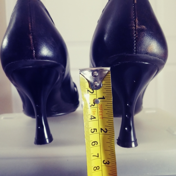 BCBG Women's Brown Heels - Picture 13 of 14